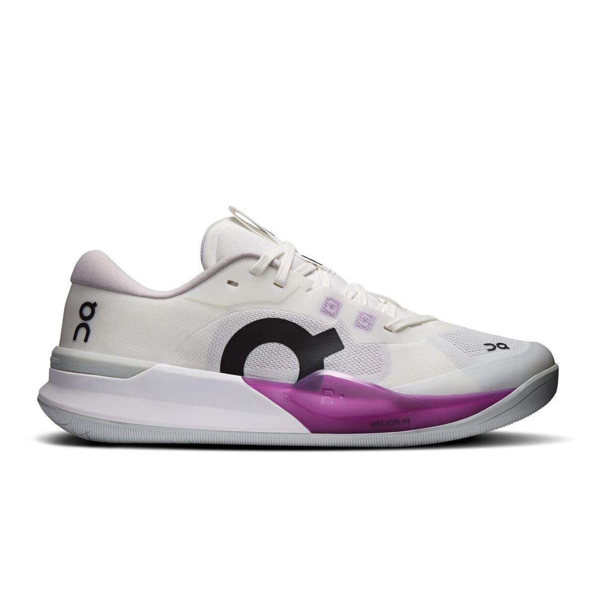 On THE ROGER Pro 3 W White/Muscadine 42