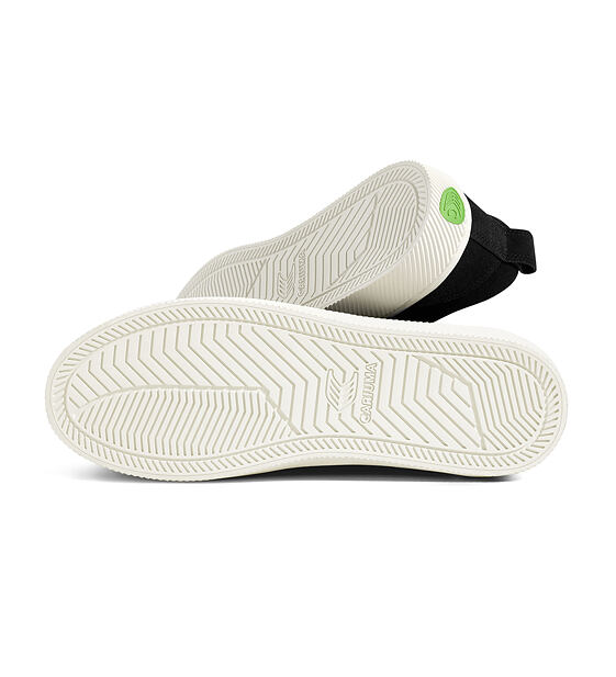 Pánské volnočasové boty Cariuma OCA Low Black Suede Sneaker