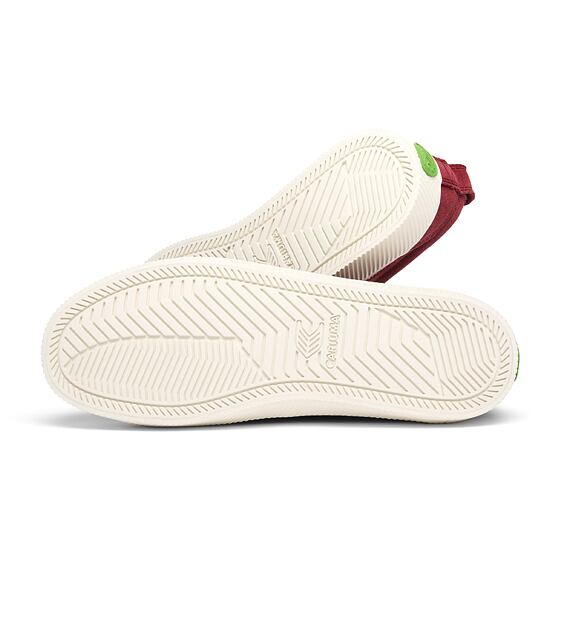 Pánské volnočasové boty Cariuma OCA Low Cabernet Suede Sneaker